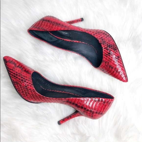 Dolce & Gabbana Pump Red Python Heels - Picture 6 of 8